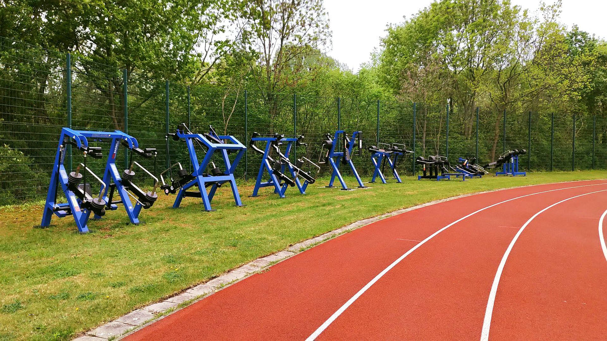 Hotel és wellness kültéri edzőtér